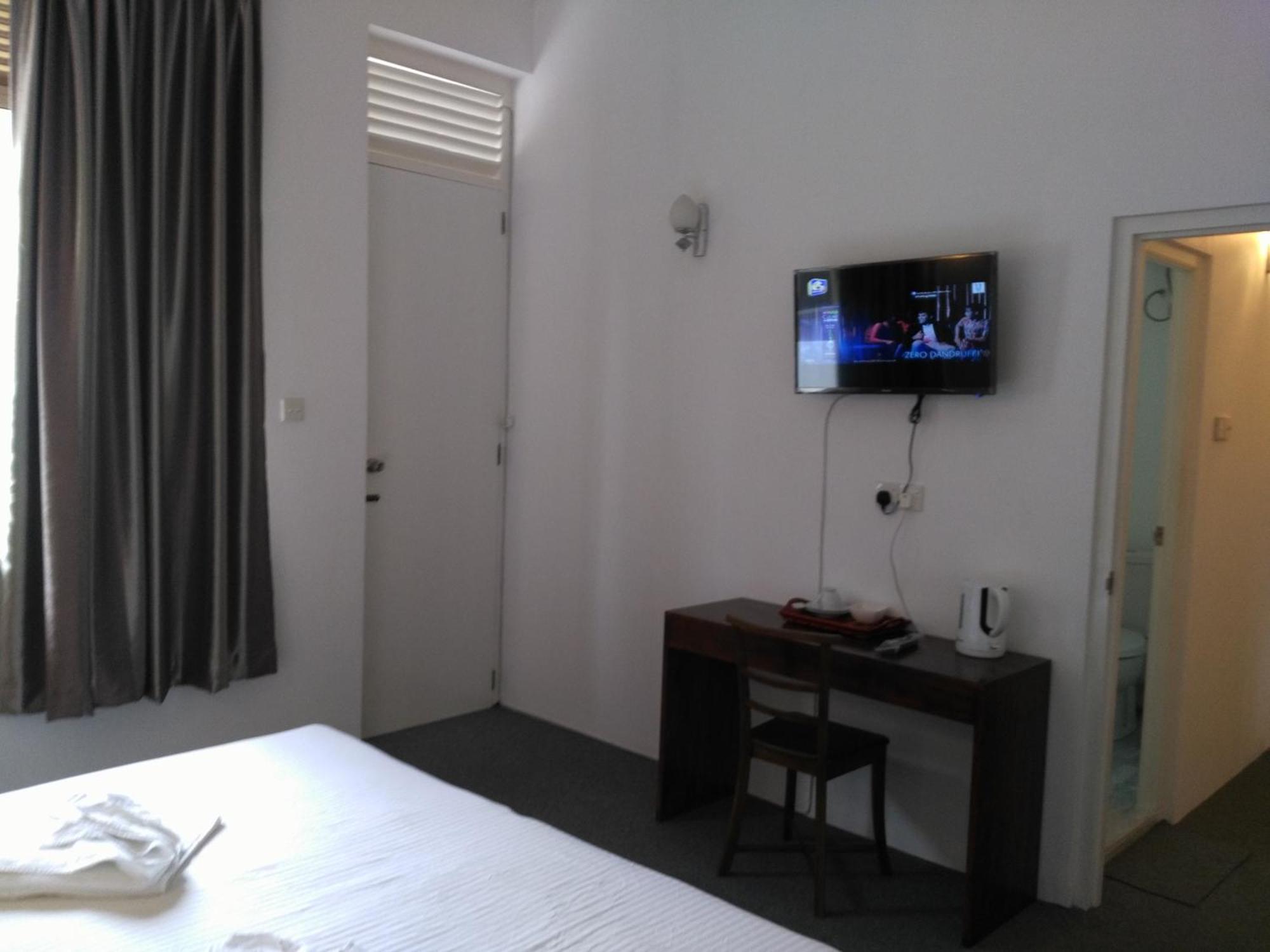 West Inn Colombo Esterno foto